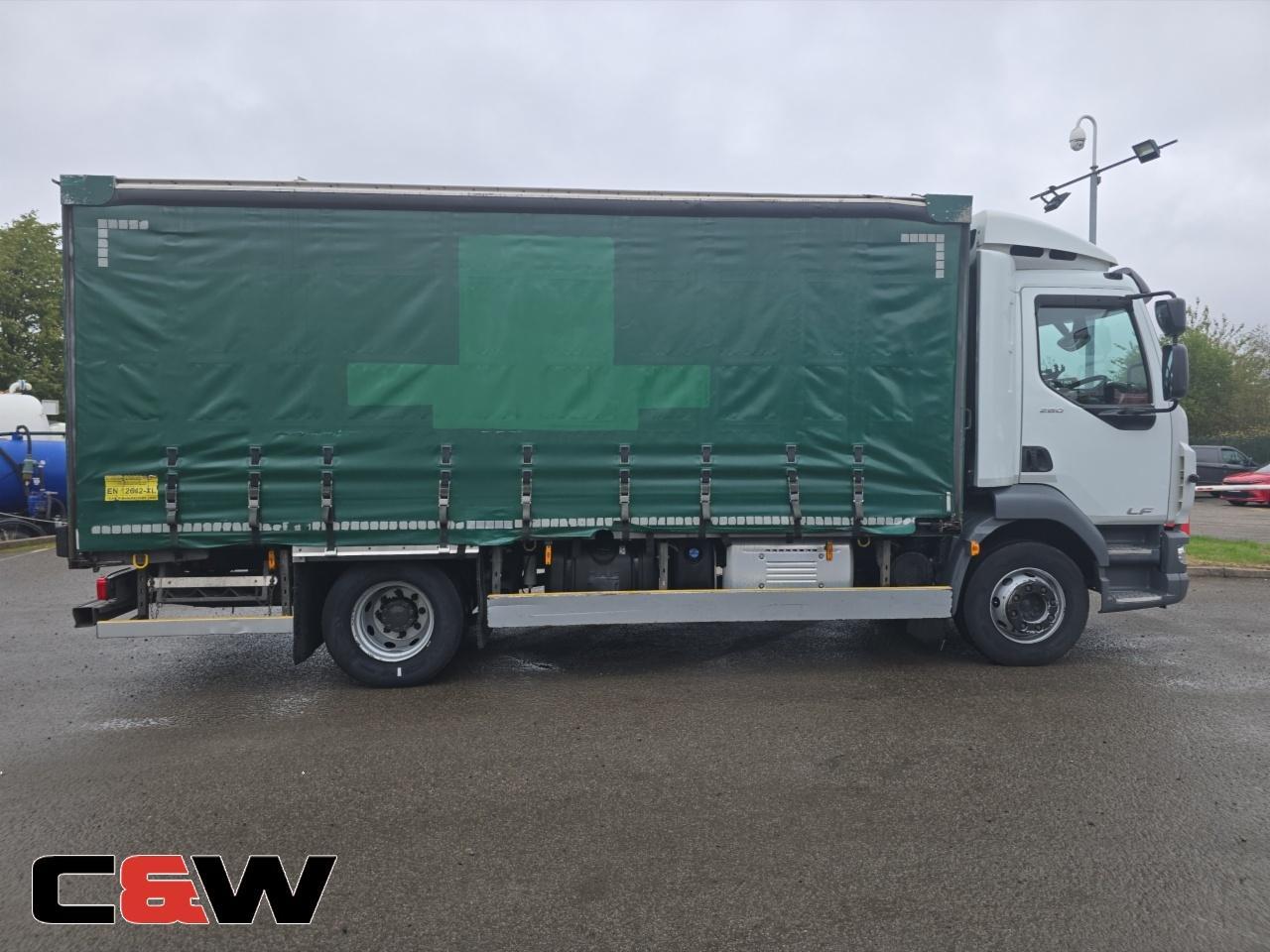 Vehicle image 8